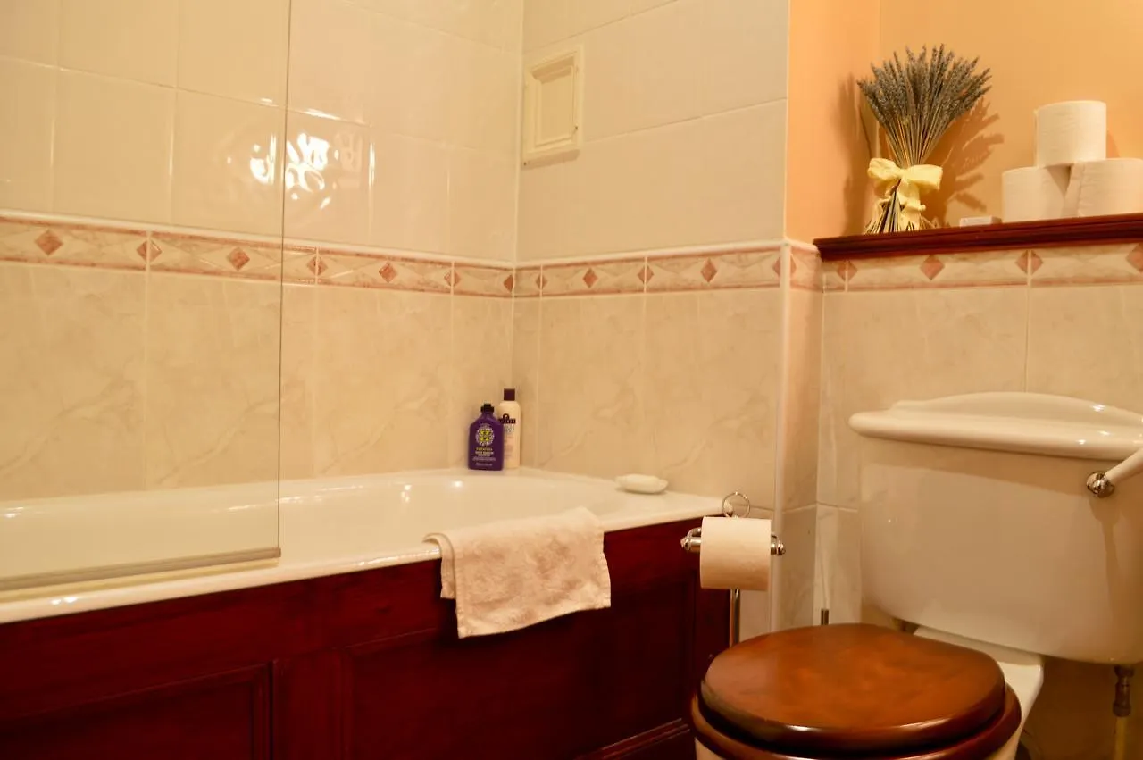 Georgian Flat In The West End Apartment Edinburgh United Kingdom