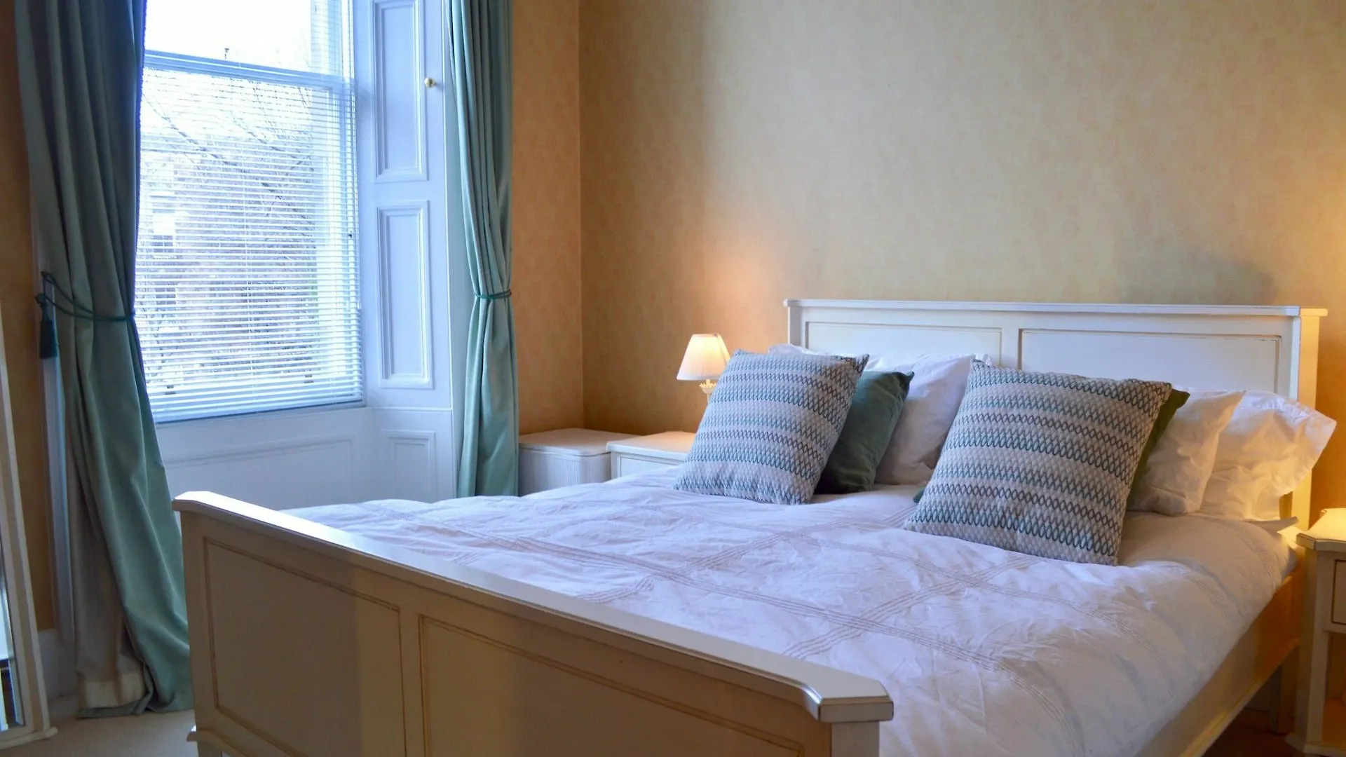 Georgian Flat In The West End Apartment Edinburgh